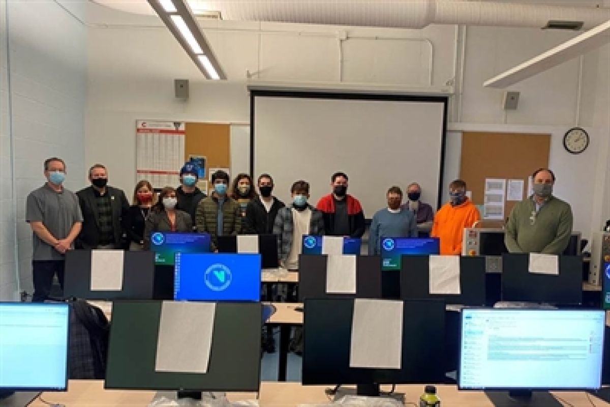 NVCC Welcomes Evening Cohort of Manufacturing Students
