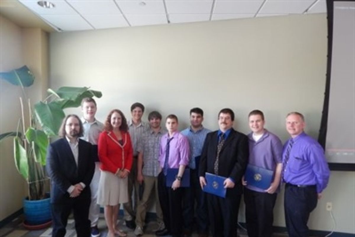 Congresswoman Esty Announces Winners of National STEM Competition